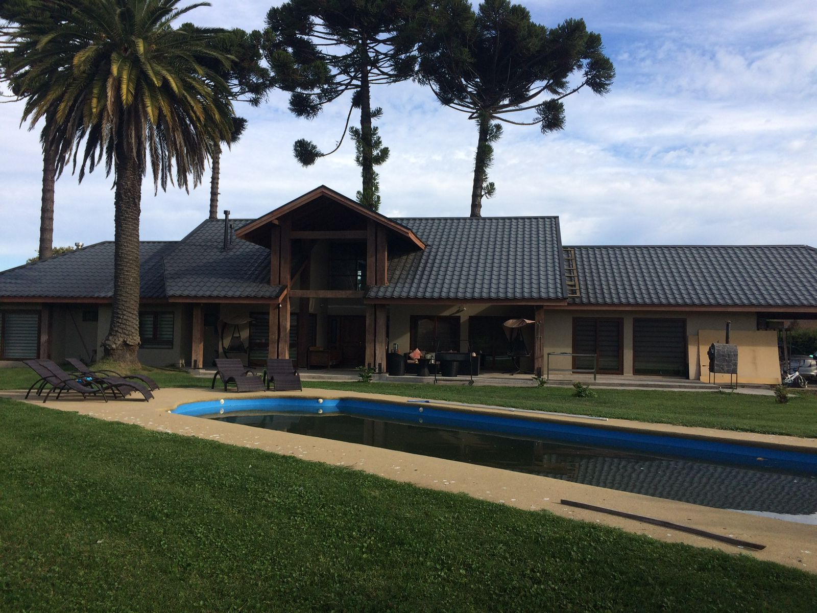 Vista-trasera-casa-Lama